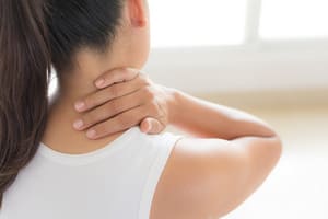 NECK, SHOULDER, NAPE RELAXATION AND SELF-CARE BY VIETNAMESE TRADITIONAL MEDICINE